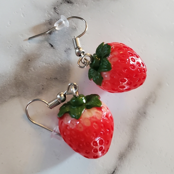 Small Strawberry Earrings - Picture 8 of 8